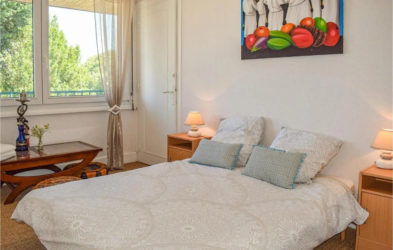 5 Bedroom Cozy Home In Лезардриё 0*,